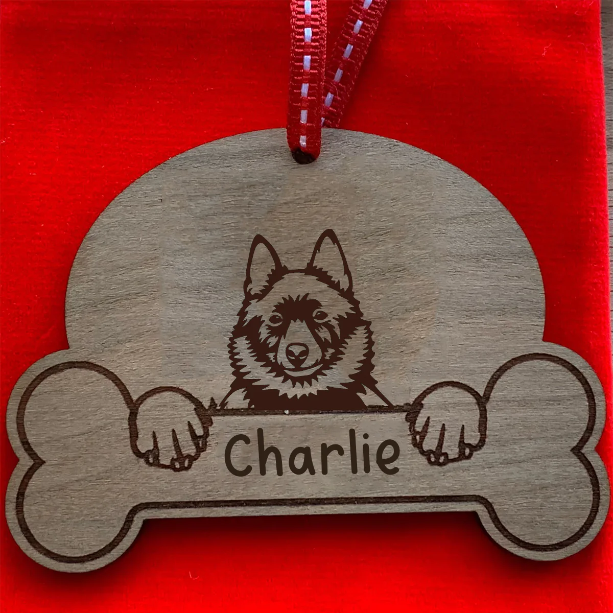 Dog Breed Christmas Bauble 3 - Image 49